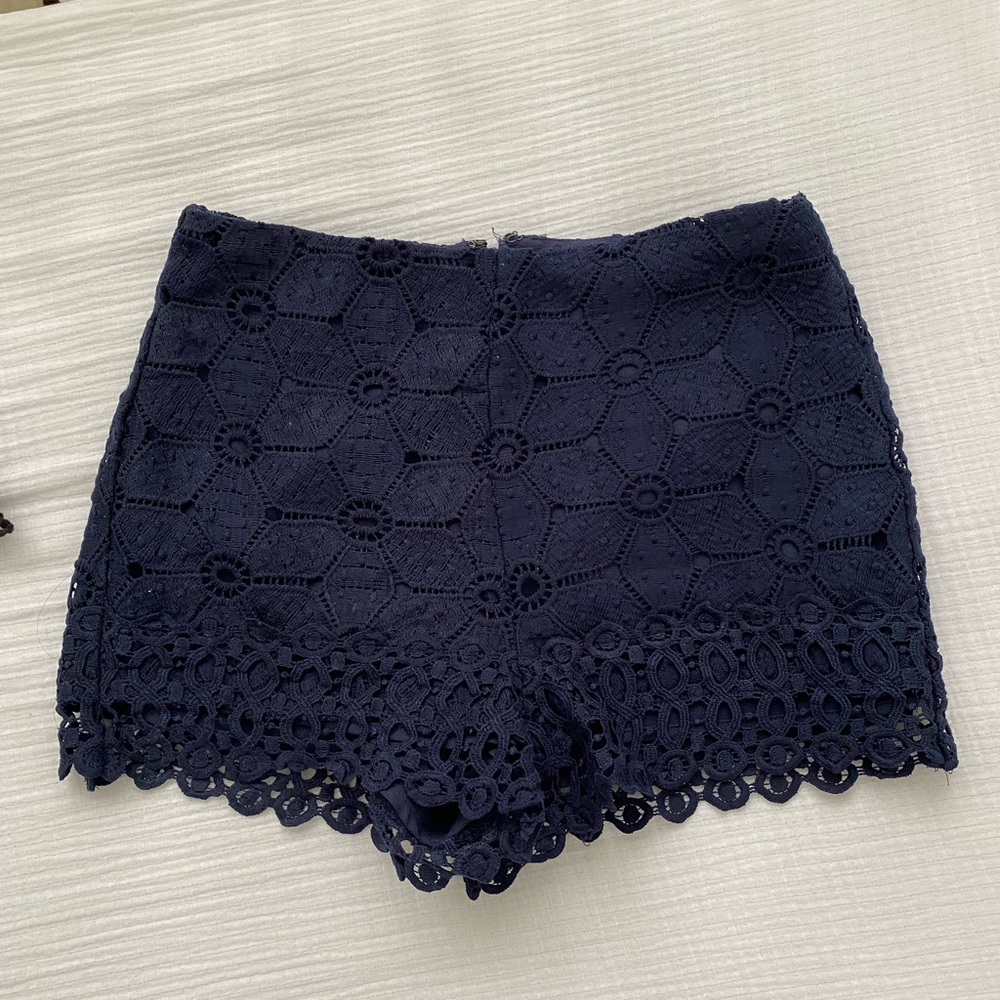 Lace dress shorts